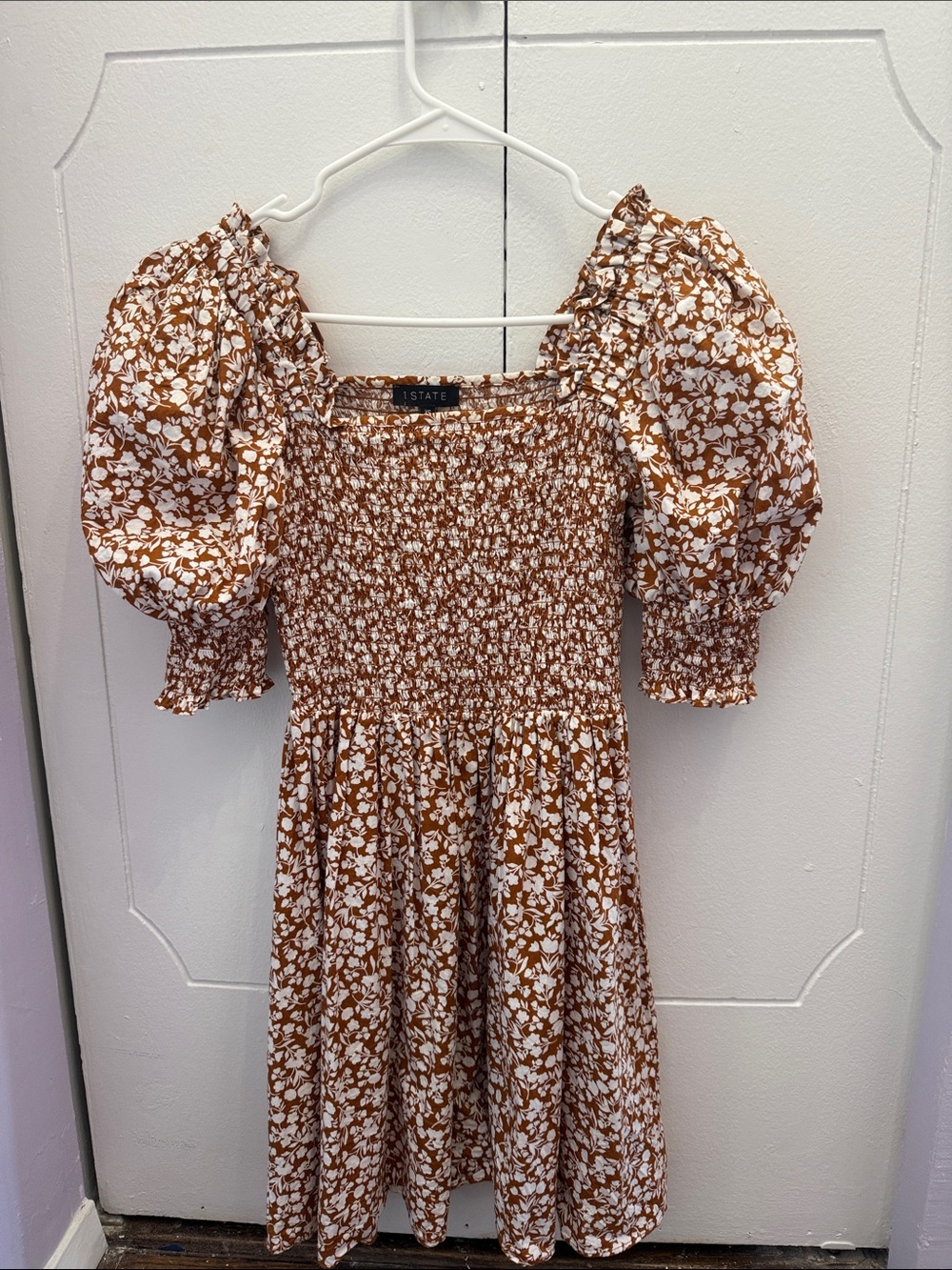 1. State Rust & White Floral Smocked Puff Sleeve Dress